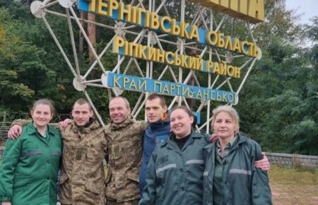 Україна звільнила з полону росіян чотирьох морпіхів і двох цивільних