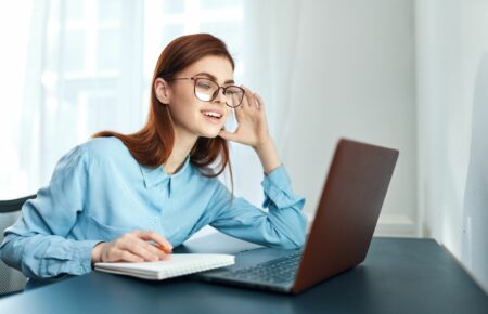 Як вберегти зір під час роботи за комп'ютером?