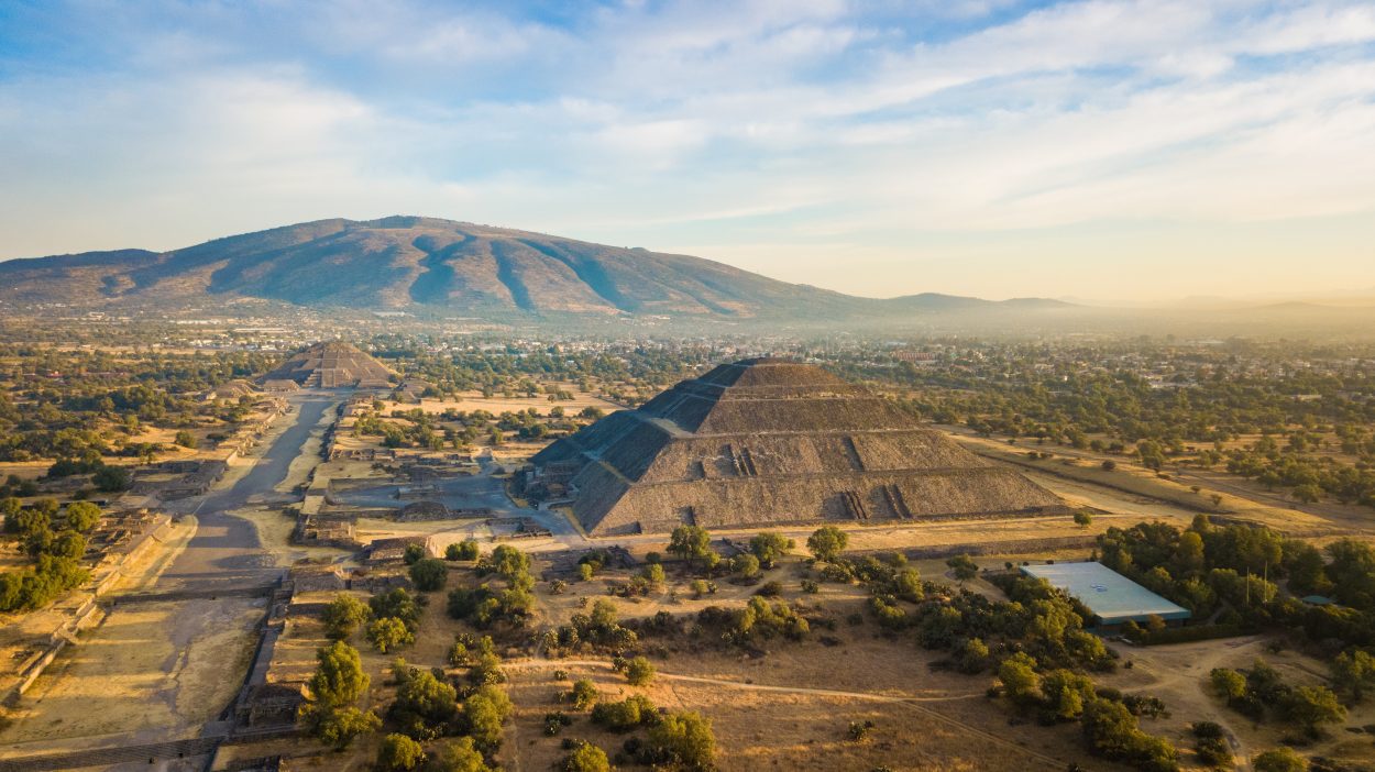 В Мексике археологи обнаружили тысячелетние обсидиановые шахты