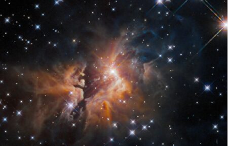 Телескоп Hubble сфотографировал молодую звезду в созвездии Тельца