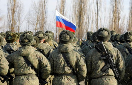Російська армія виховувалась у наступальному дусі — військовий експерт
