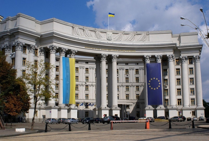 Припинення війни проти України — єдина реалістична пропозиція — МЗС про заяву Лаврова щодо переговорів