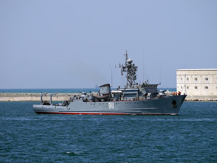 «Що Чорноморський флот Росії робить на території України?» — Олександр Антонюк про нібито атаку дронів ЗСУ на Севастополь