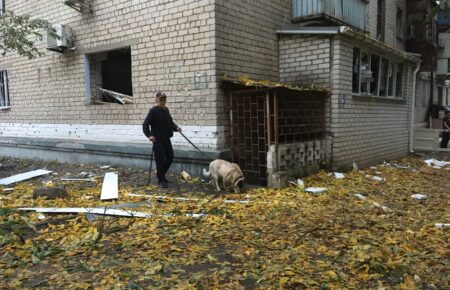 Росіяни обстріляли житловий квартал Миколаєва: поранені 7 людей (фото)