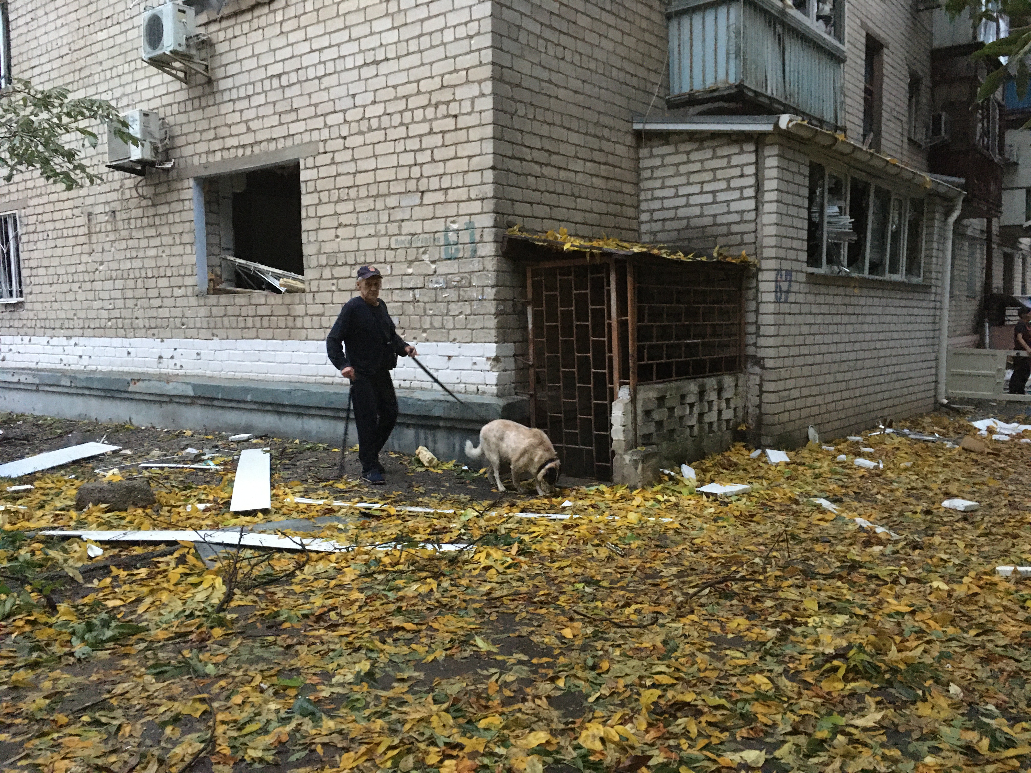 Росіяни обстріляли житловий квартал Миколаєва: поранені 7 людей (фото)