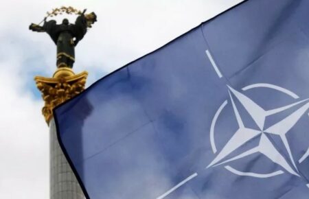 НАТО обрали позицію підтримувати Україну у військовому плані стільки, скільки їй потрібно ще у лютому — Бенедетта Берті