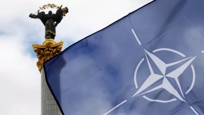НАТО обрали позицію підтримувати Україну у військовому плані стільки, скільки їй потрібно ще у лютому — Бенедетта Берті