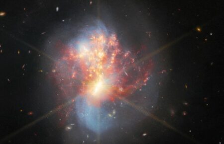 Космический телескоп «Джеймс Уэбб» сфотографировал столкновение двух галактик в созвездии Кит