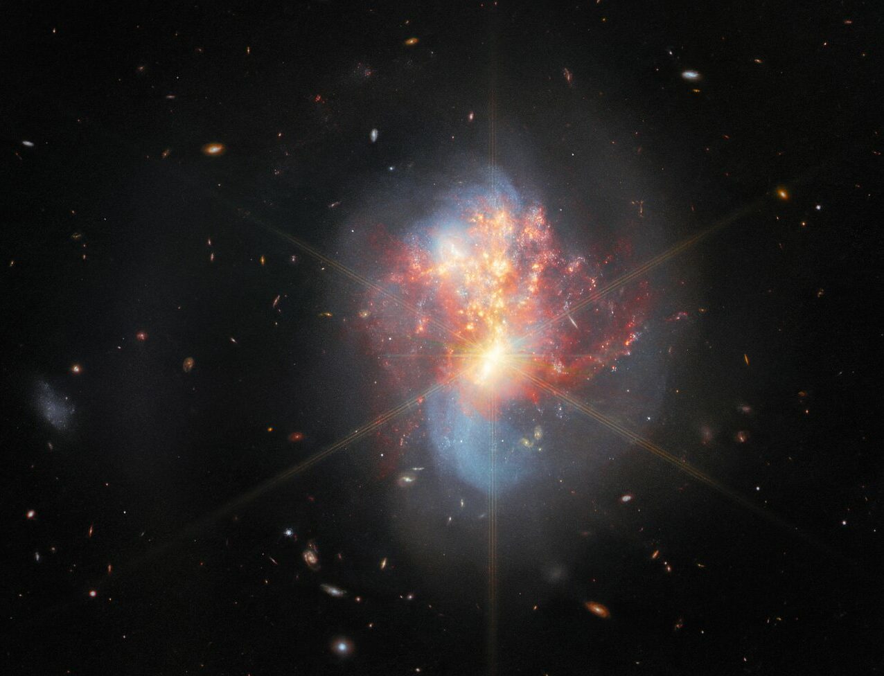 Космічний телескоп «Джеймс Вебб» сфотографував зіткнення двох галактик у сузірʼї Кит