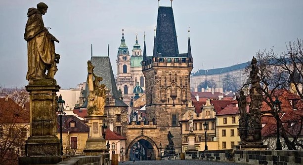 Від сьогодні Чехія не пускає росіян за туристичними й студентськими візами