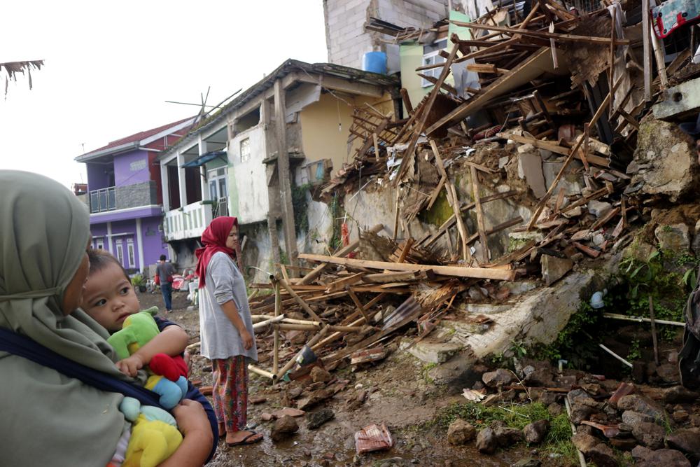 Землетрясение в Индонезии: количество погибших возросло до 252