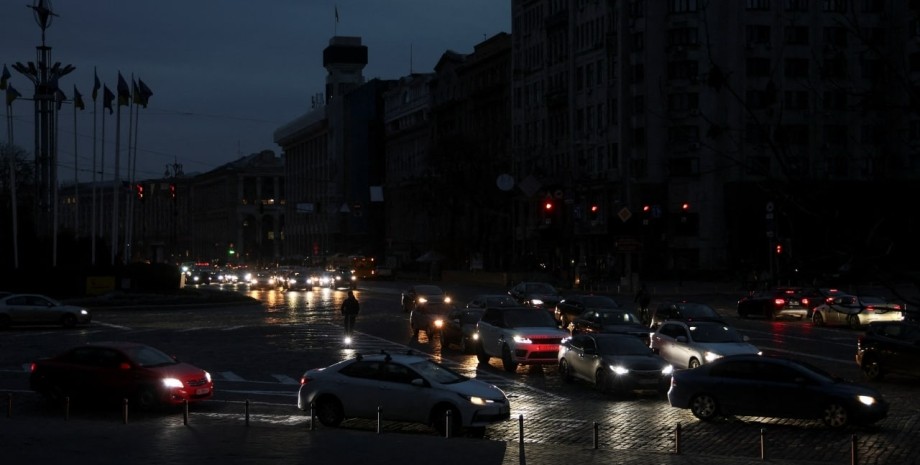 У четвер у Києві продовжаться екстрені відключення світла