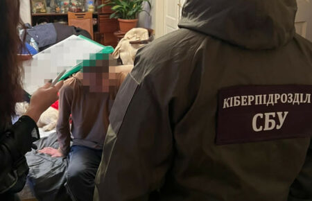 У Чернівецькій області СБУ викрила агітатора, що готував фейки для російського пропагандиста Соловйова