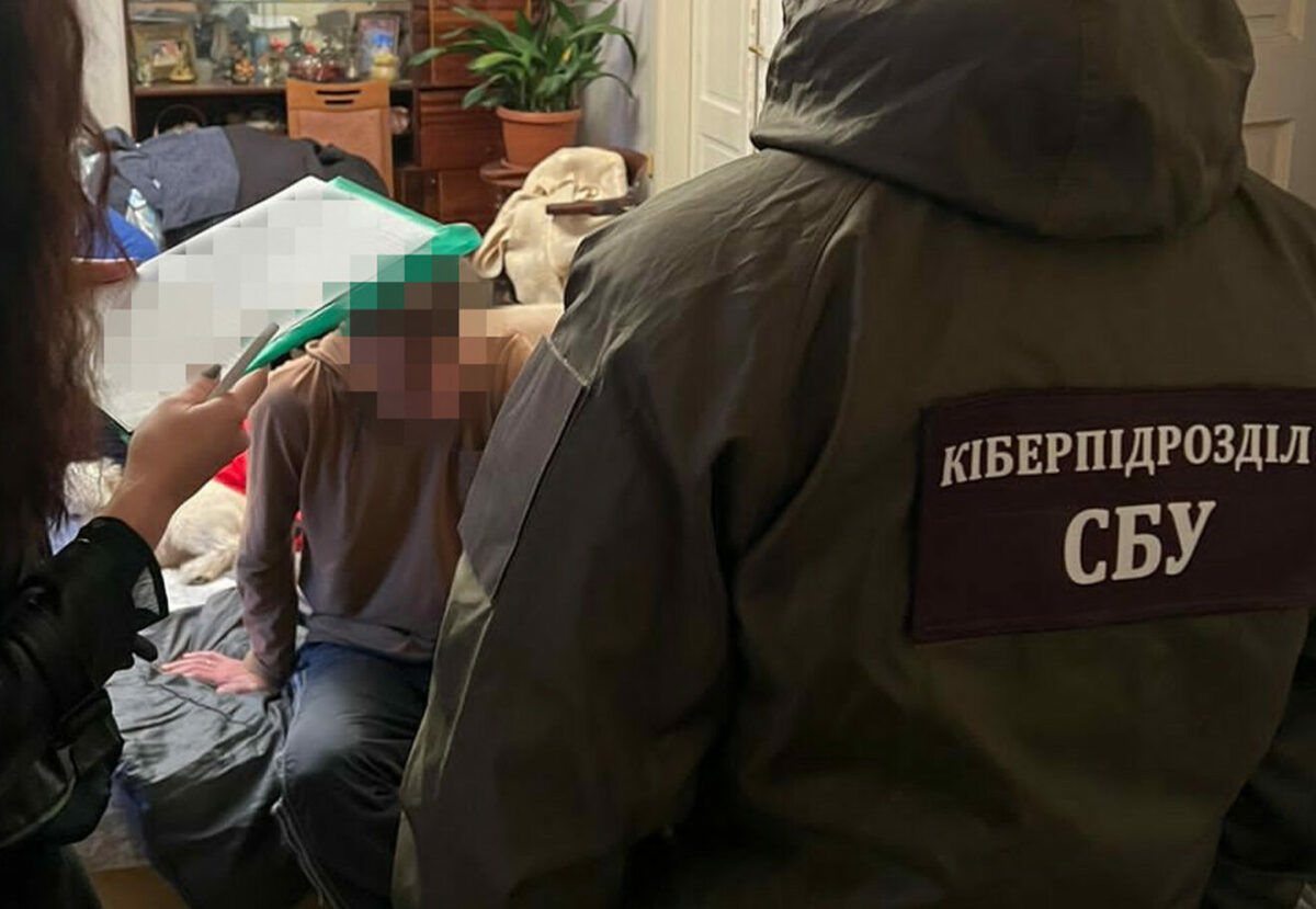 У Чернівецькій області СБУ викрила агітатора, що готував фейки для російського пропагандиста Соловйова