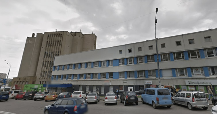 Силовики знову приїхали у Довженко-Центр, але нікого там не знайшли