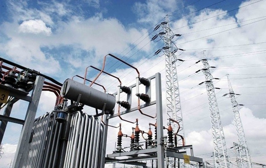 Енергетики попередили про аварійні відключення електрики у Києві та області