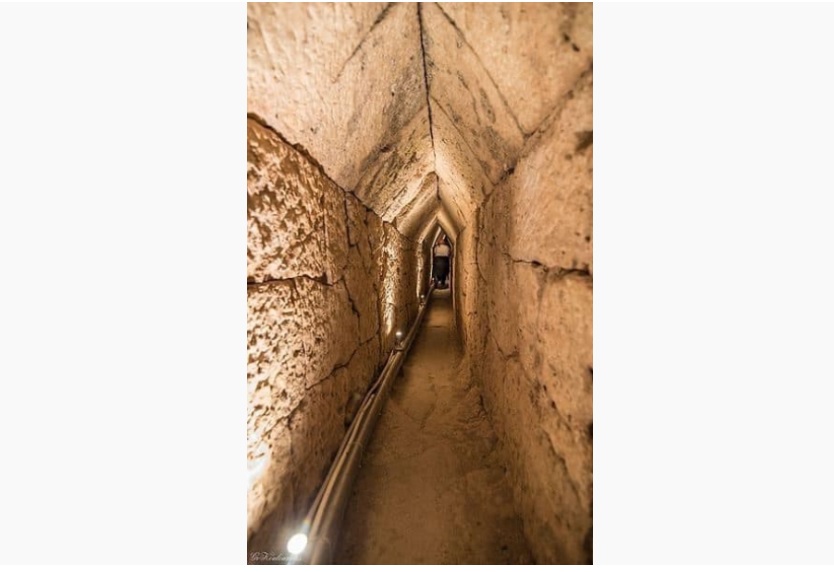 У Єгипті археологи розкопали стародавній тунель, який може вести до гробниці Клеопатри
