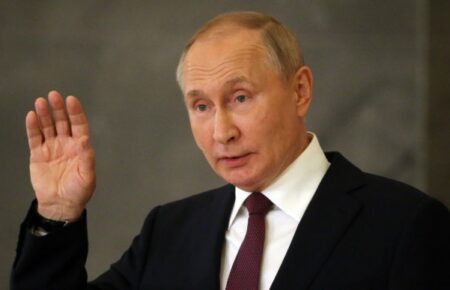 Путин хочет, чтобы его оккупанты имели боевые лазеры и роботов