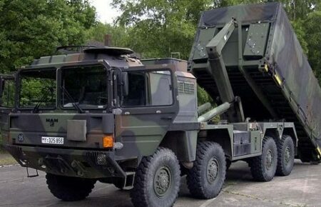 Німеччина передає Україні військові вантажівки MAN HX 8×8