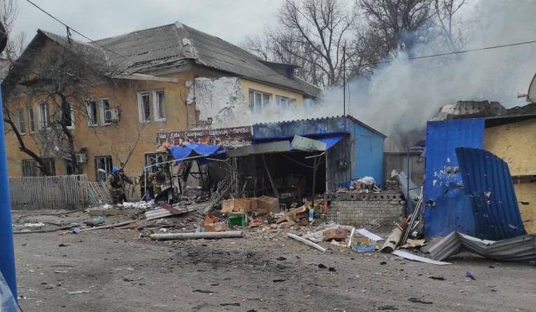 8 цивільних загинули: російські окупанти обстріляли Курахове на Донеччині