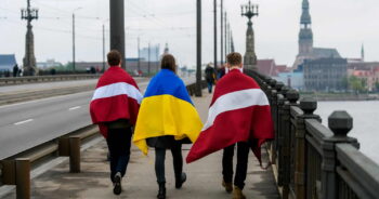 «Латвия чувствует эту войну как свою» — ведущая Латвийского общественного радио Людмила Пилип