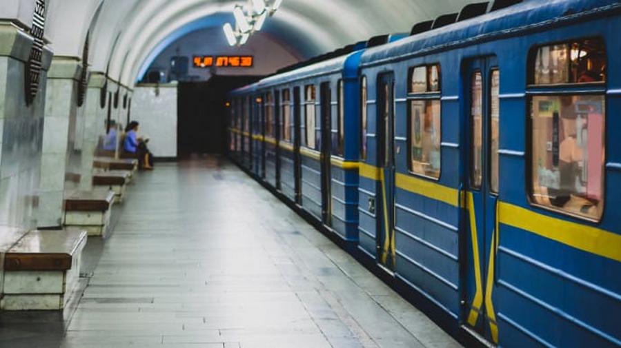 Движение поездов между станциями метро «Демеевская» и «Теремки» с 9 декабря закроют на время ремонта перегонного тоннеля