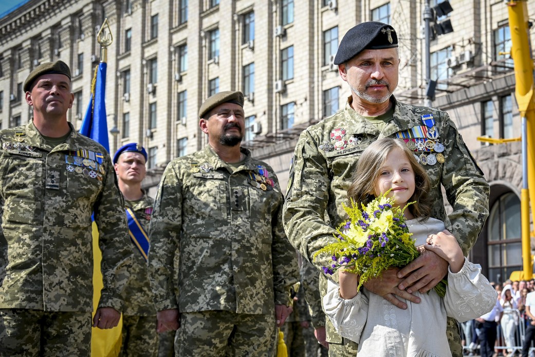 «Україна показала заради чого жити, РФ — заради чого здохнути» — політолог Олег Саакян