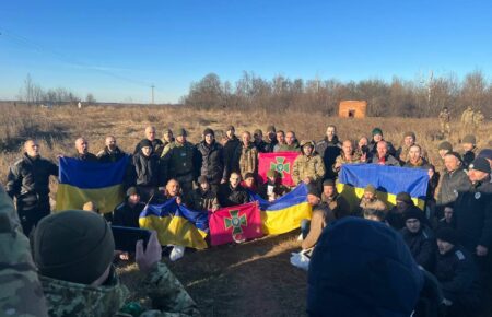 Україна в День ЗСУ повернула з полону ще 60 військових (ФОТО)