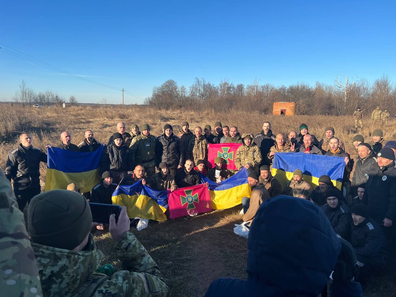 Украина в День ВСУ вернула из плена еще 60 военных (ФОТО)