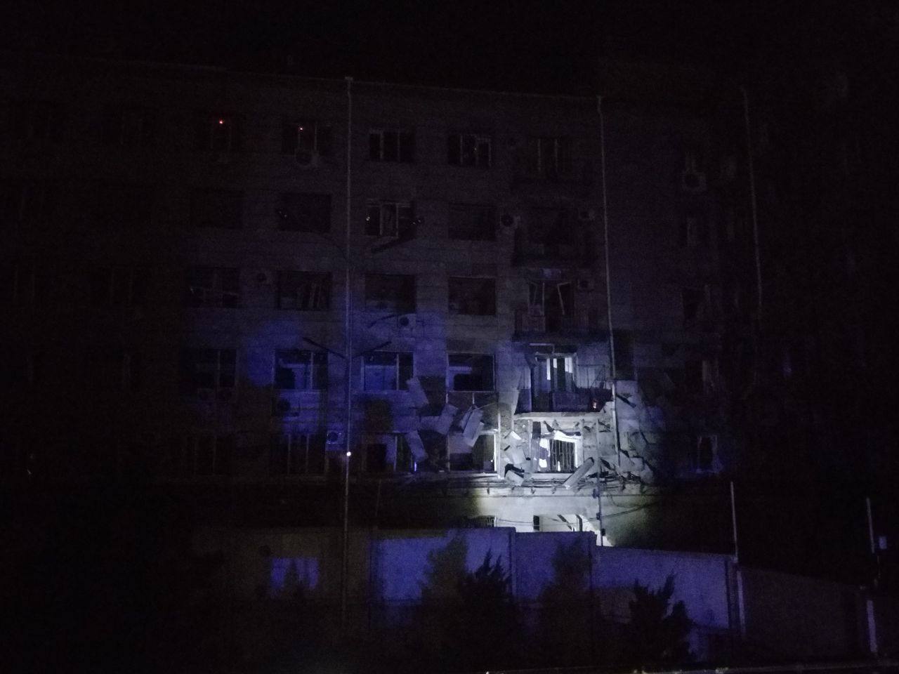 Падение обломков дрона в Киеве: обнародовали фото из Голосеевского района