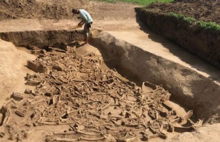 Археологи знайшли у Словаччині масове поховання часів раннього неоліту з останками обезголовлених тіл