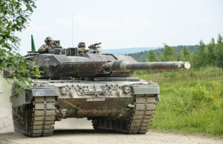 Греція не надаватиме Україні танки Leopard 2 — прем’єр-міністр