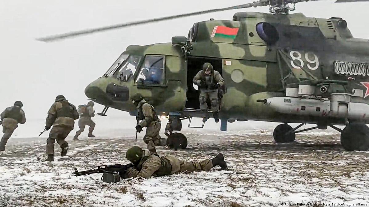 У Білорусі знову продовжили військові «навчання» з РФ — до 30 січня