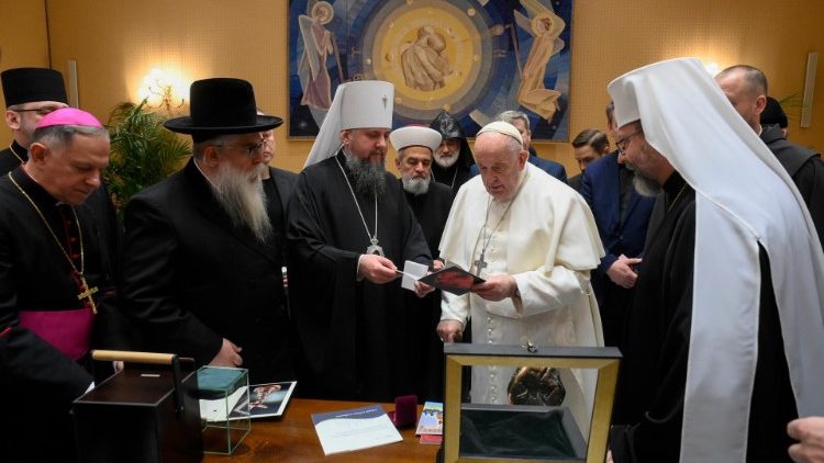 Главы украинских церквей встретились с Папой Франциском (ФОТО)