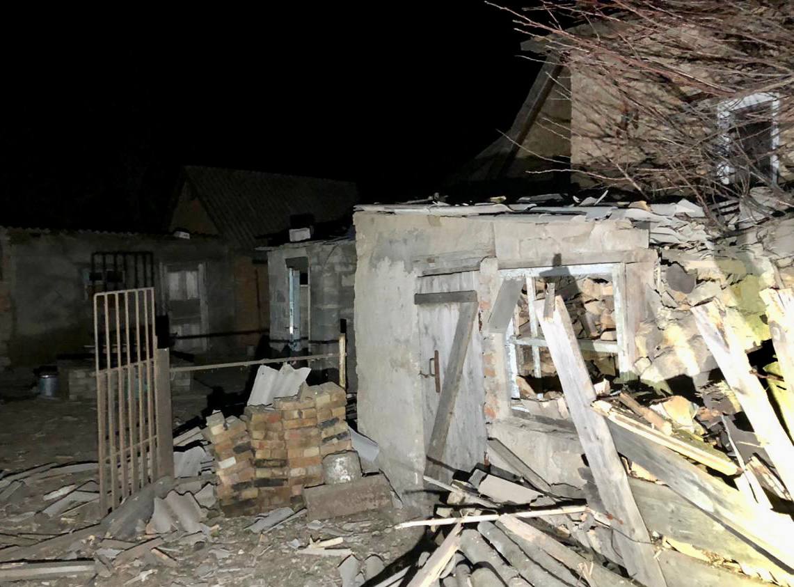 Росіяни вдарили з артилерії по Нікопольському району: фото наслідків