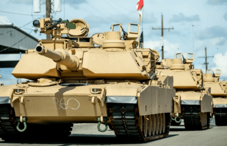 «Abrams — це танк для автомобільних доріг, у багнюці вони слабкі» — Євген Дикий