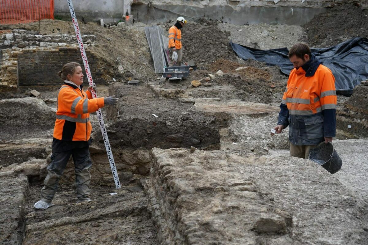 Археологи знайшли у Реймсі руїни стродавнього будинку та ділянку дороги римського періоду