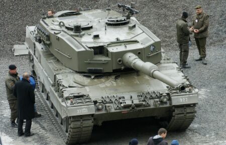 Міноборони Німеччини вперше допустило постачання Україні танків Leopard