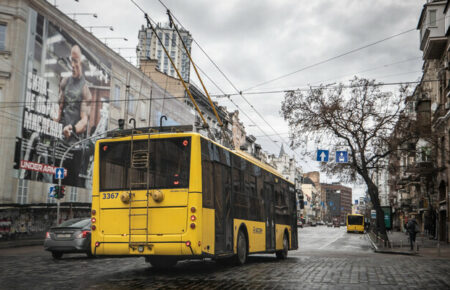 У Києві відновлюють роботу 31 тролейбусний і 13 трамвайних маршрутів