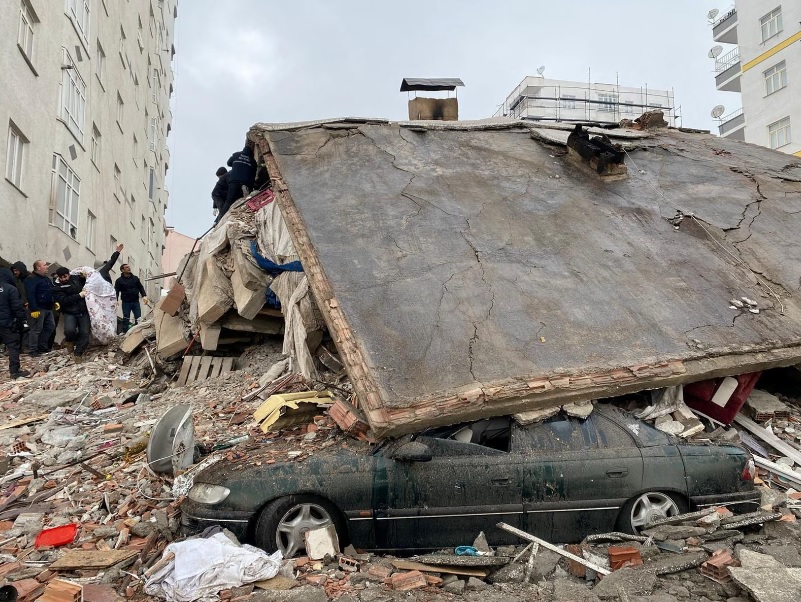Низка потужних землетрусів у Туреччині та Сирії: сотні загиблих і тисячі поранених (ОНОВЛЮЄТЬСЯ)