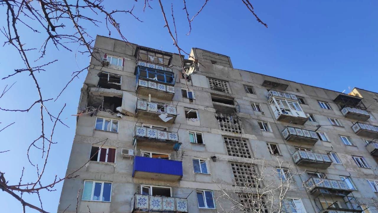 Российские оккупанты обстреляли Нью-Йорк в Донецкой области (ФОТО)
