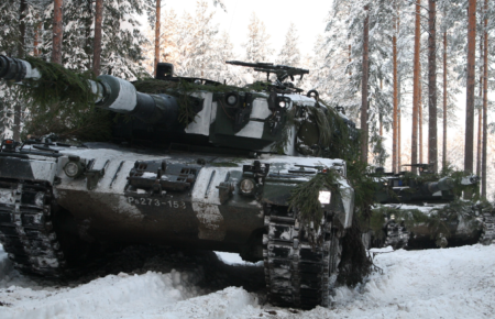 Норвегія надасть Україні 8 танків Leopard 2 і до 4 танків спецпризначення