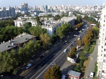 Чи варто перейменовувати Повітрофлотський проспект у Києві?