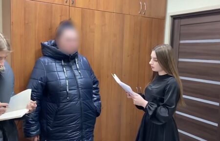На Київщині жінка та її співмешканець ґвалтували та катували неповнолітніх дітей
