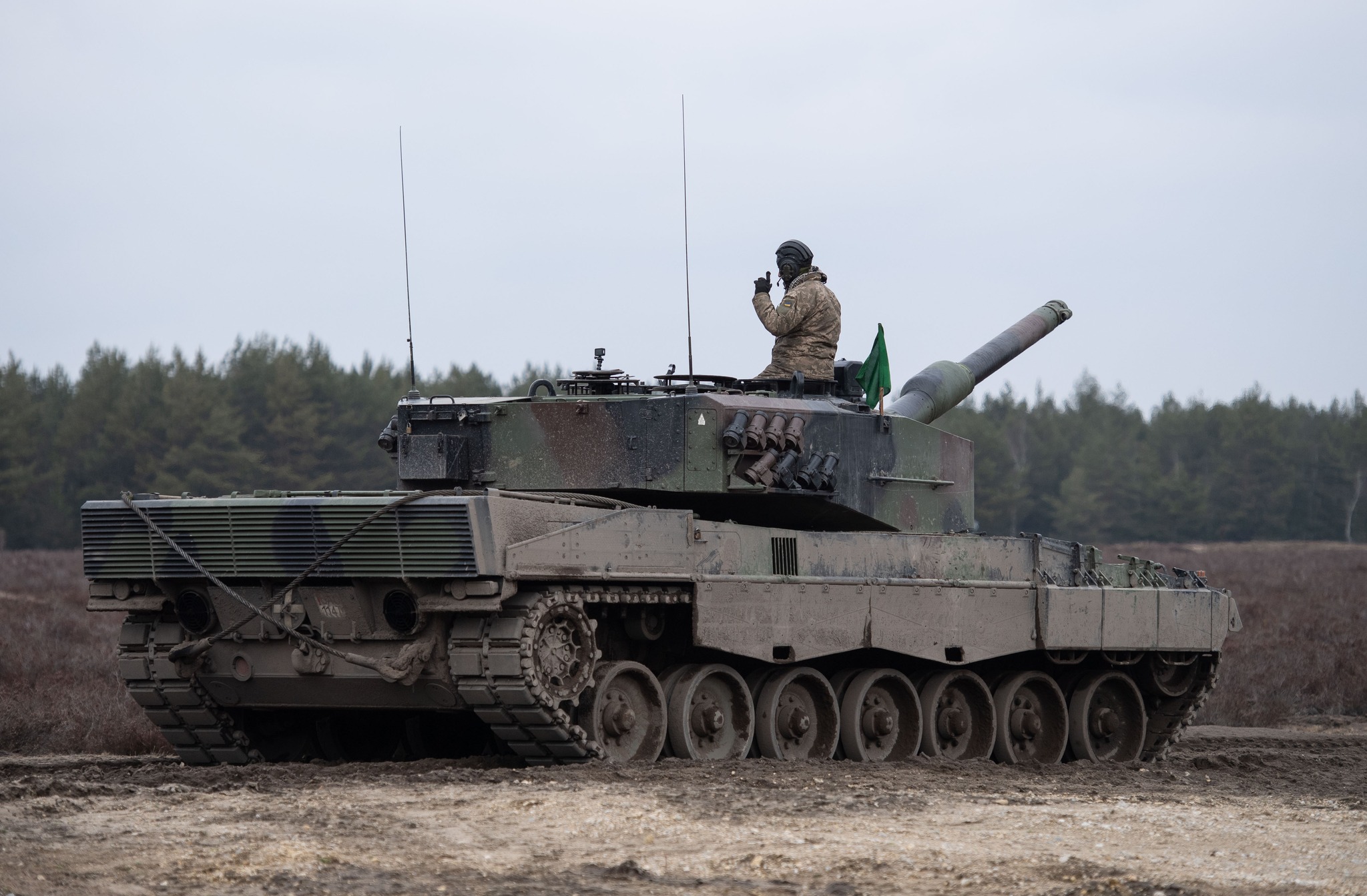 Как украинские воины в Польше тренируются на танках Leopard (ФОТО)
