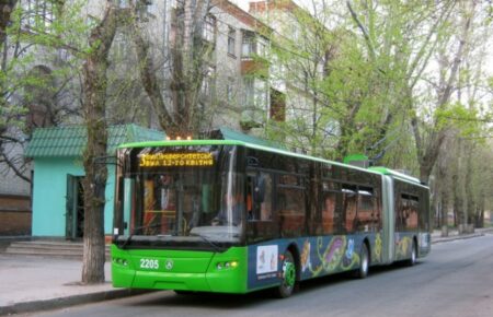 У Харкові запускають рух тролейбусів та трамваїв