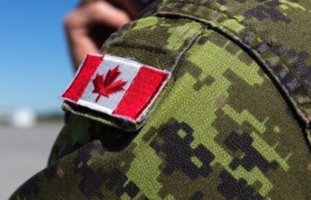 Канадські військові показали, як транспортують до України допомогу
