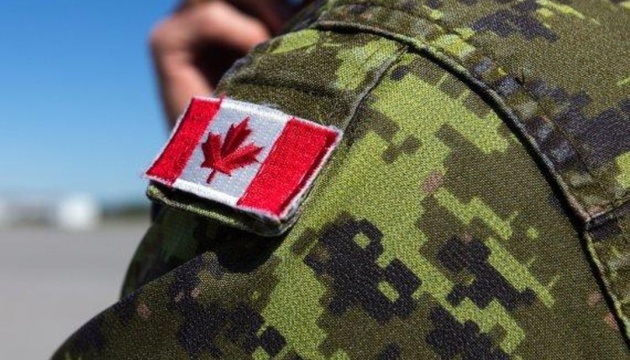 Канадські військові показали, як транспортують до України допомогу