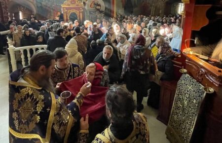 Представники УПЦ МП провели богослужіння у Києво-Печерській лаврі