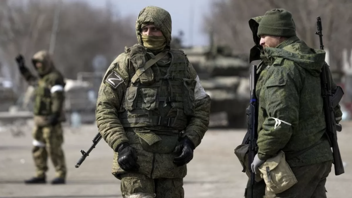 На Луганщині росіяни виселяють людей з осель для розквартирування своїх військових